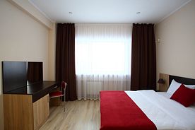 Люкс 2-местный 2-комнатный, Отель Максим, Екатеринбург