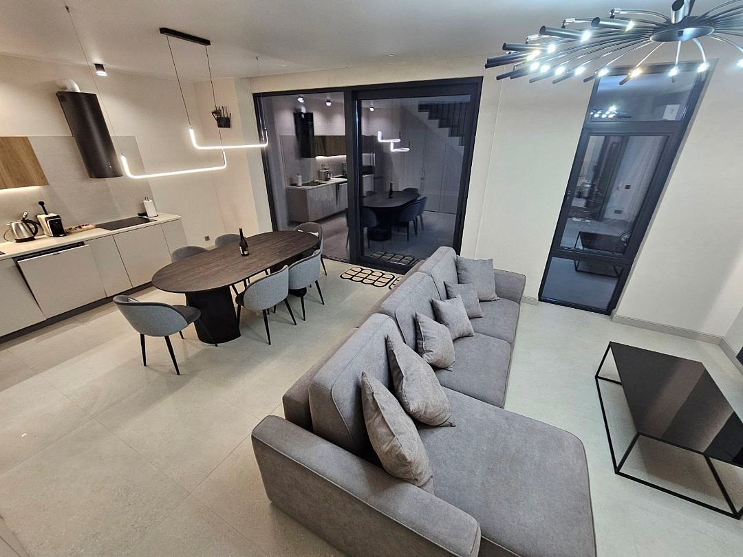 Вилла 6-местный (с 3-мя спальнями, видом на бассейн)