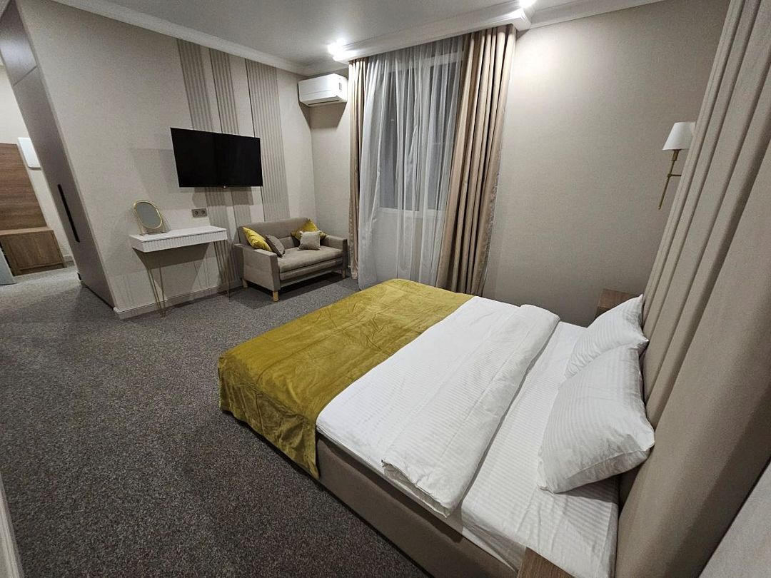 Вилла 6-местный (с 3-мя спальнями, видом на бассейн)