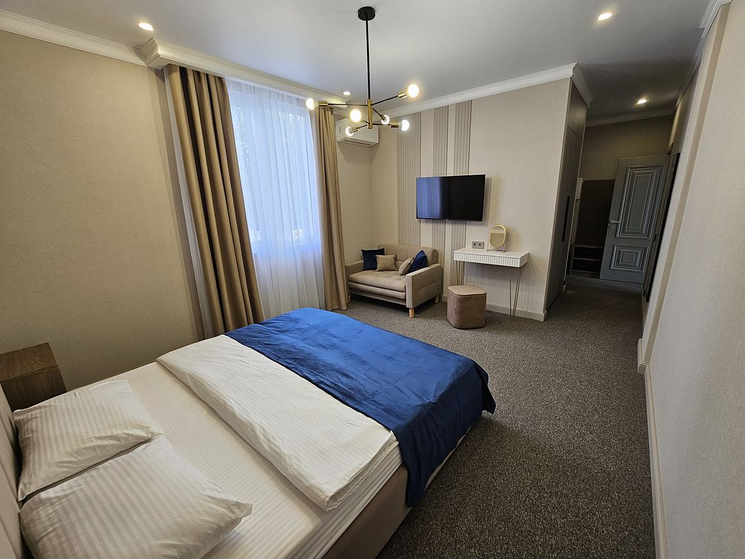 Вилла 6-местный (с 3-мя спальнями, видом на реку), спальня 1 на 1 этаже