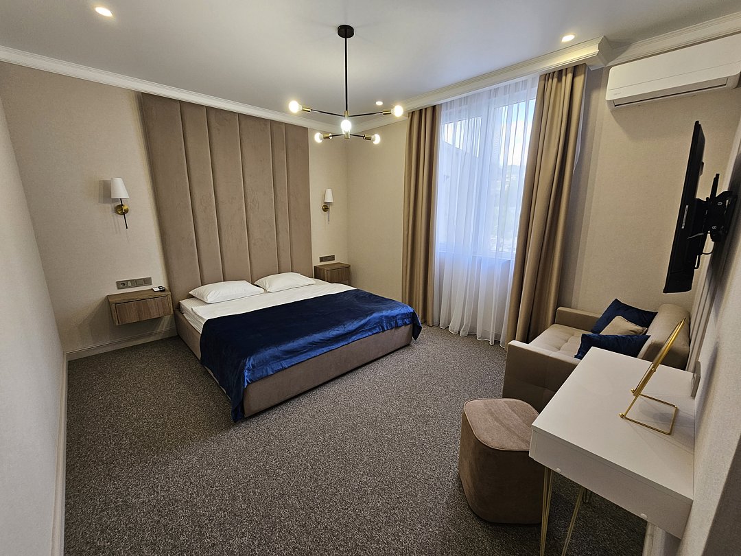 Вилла 6-местный (с 3-мя спальнями, видом на реку), спальня 1, 1 этаж