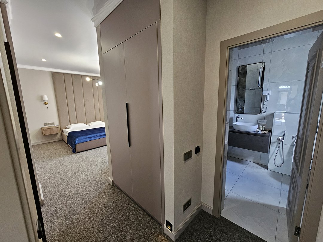 Вилла 6-местный (с 3-мя спальнями, видом на реку), спальня 1 обзор