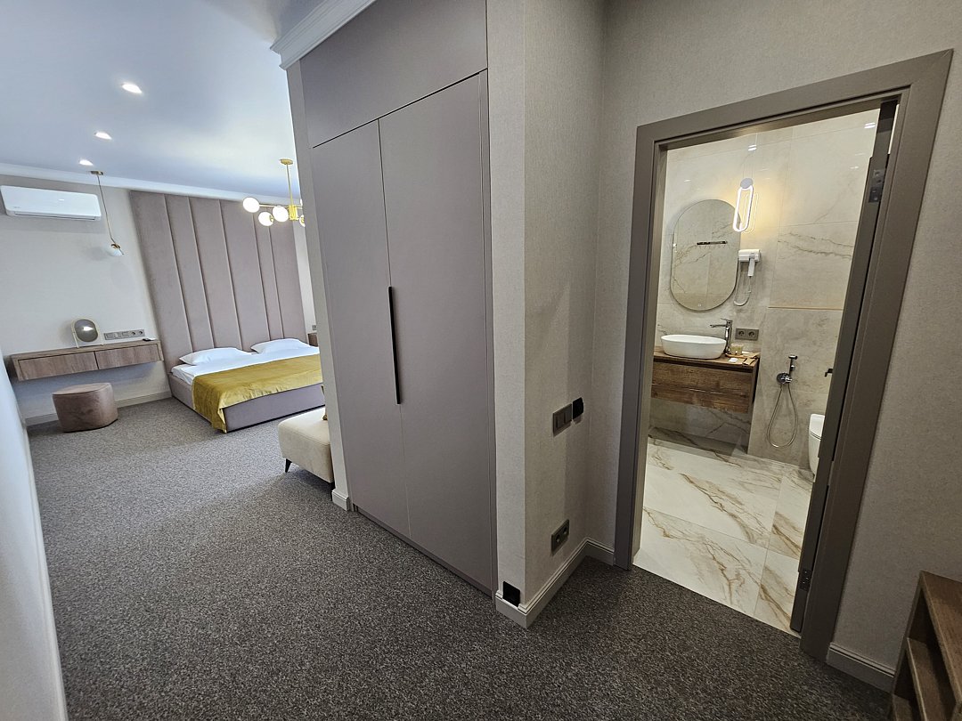 Вилла 6-местный (с 3-мя спальнями, видом на реку), спальня 3 , 2 этаж обзор