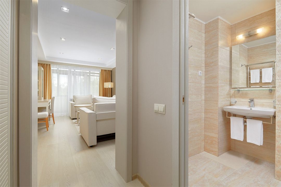 Люкс 2-местный 2-комнатный (Главный 4*)