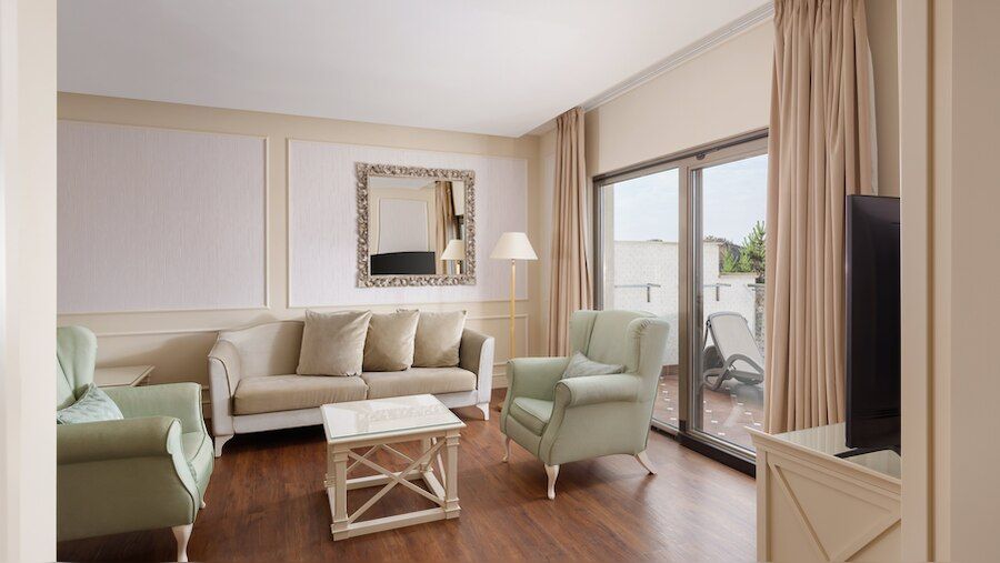 Suite 5-местный 2-комнатный (Executive)