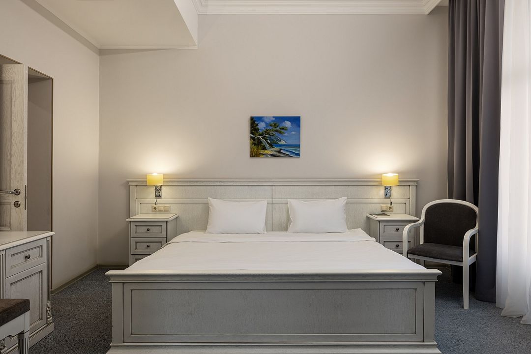 Апартаменты 2-местный 3-комнатный (корпус Салют)