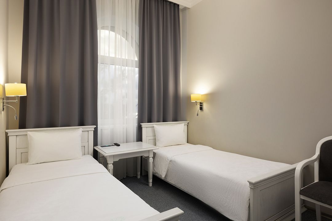 Апартаменты 2-местный 3-комнатный (корпус Салют)