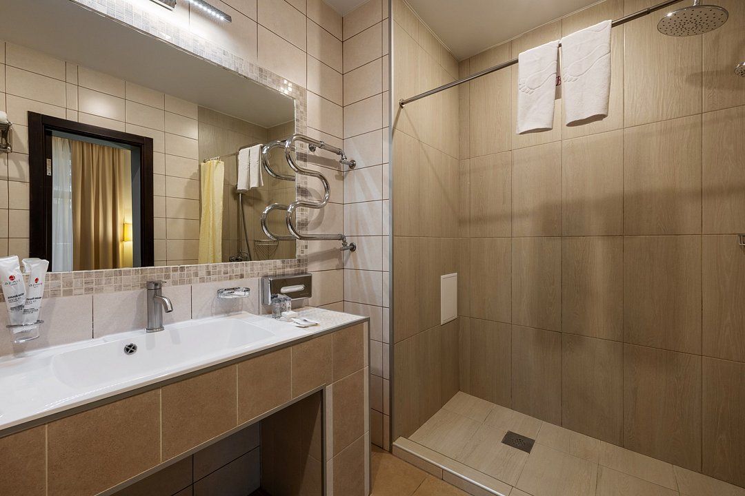 Люкс 2-местный 2-комнатный (корпус Салют)