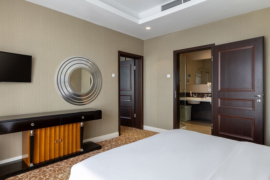 Люкс 2-местный 3-комнатный №802 (корпус Олимп)