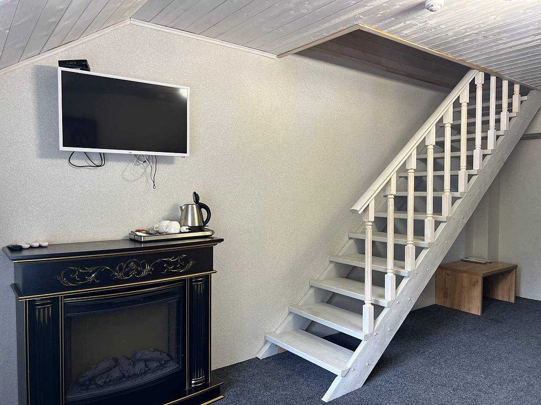 Студио 4-местный 2-уровневый