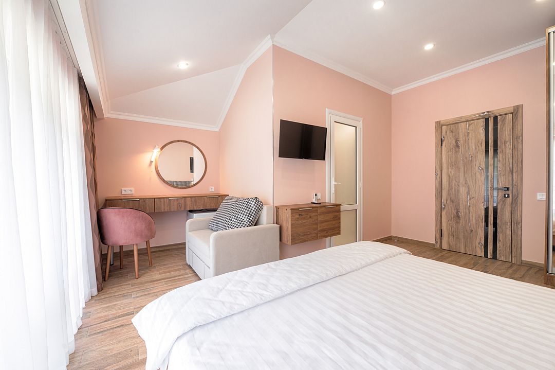 Стандартный Улучшенный 2-местный 1-комнатный (с балконом)