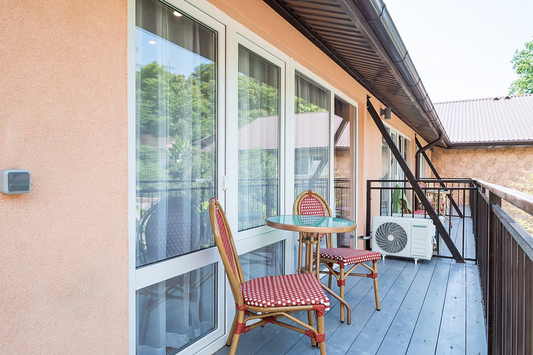 Стандартный Улучшенный 2-местный 1-комнатный (с балконом)