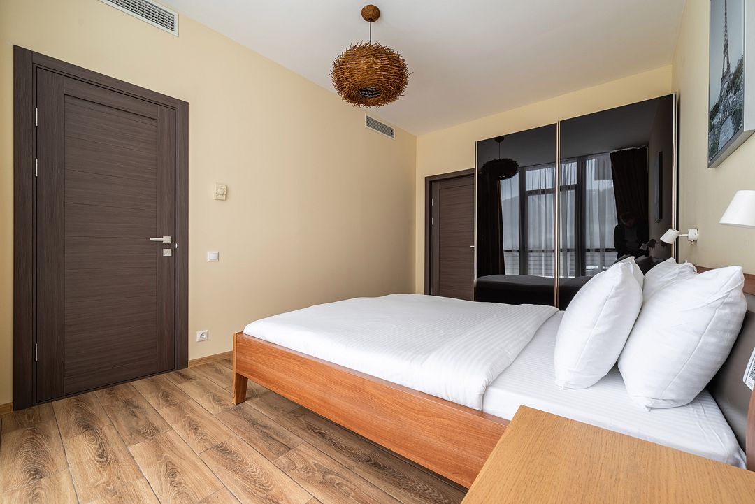 Вилла 7-местный 4-комнатный (с 3 спальнями, вид на горы)