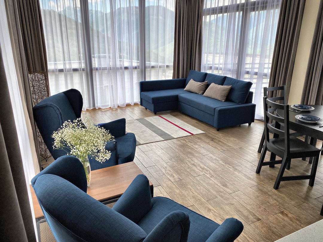 Вилла 9-местный 5-комнатный (с 4 спальнями, вид на горы)