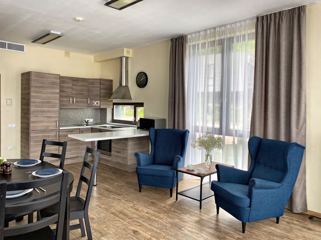 Вилла 9-местный 5-комнатный (с 4 спальнями, вид на горы)