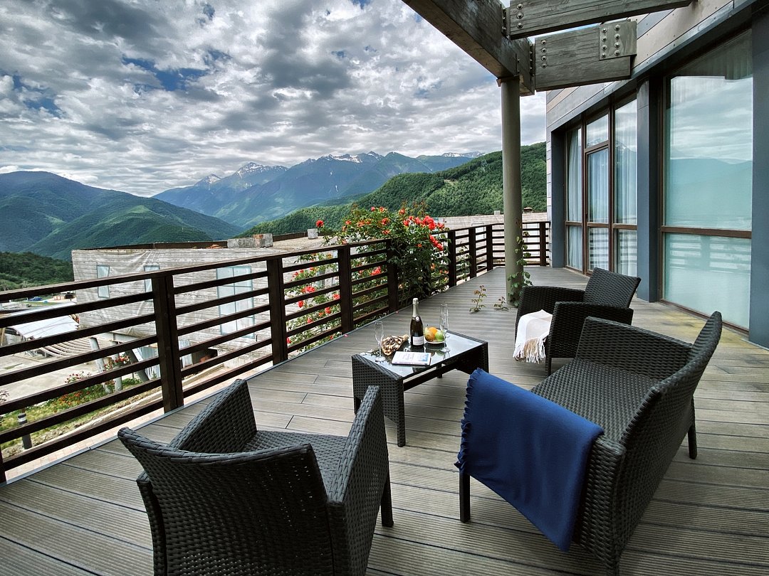 Вилла 9-местный 5-комнатный (с 4 спальнями, вид на горы)