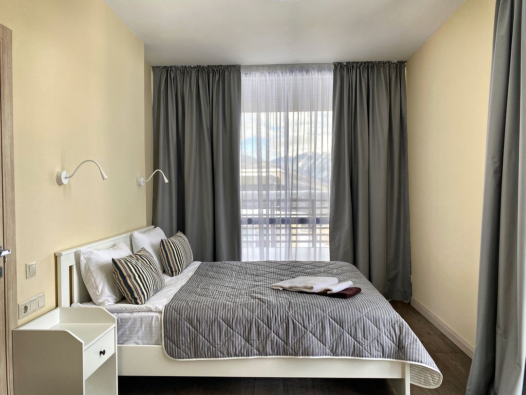 Таунхаус 8-местный 4-комнатный (вид на горы)