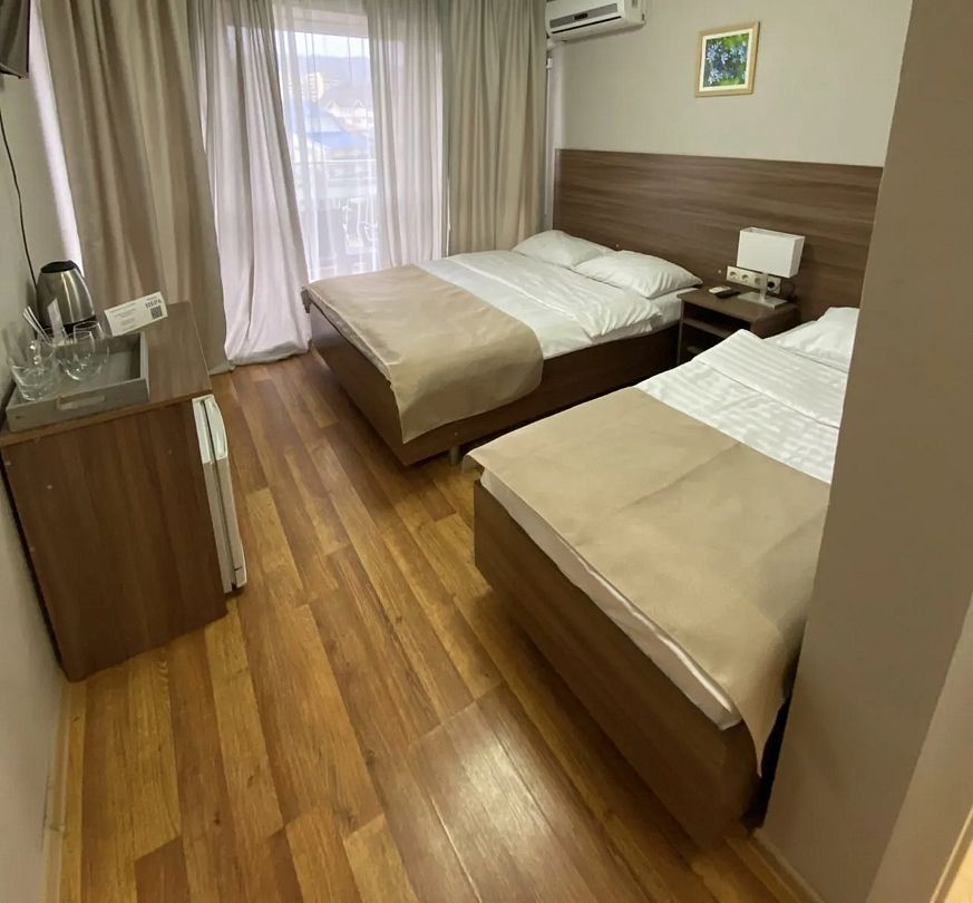 Стандартный 3-местный (с балконом)