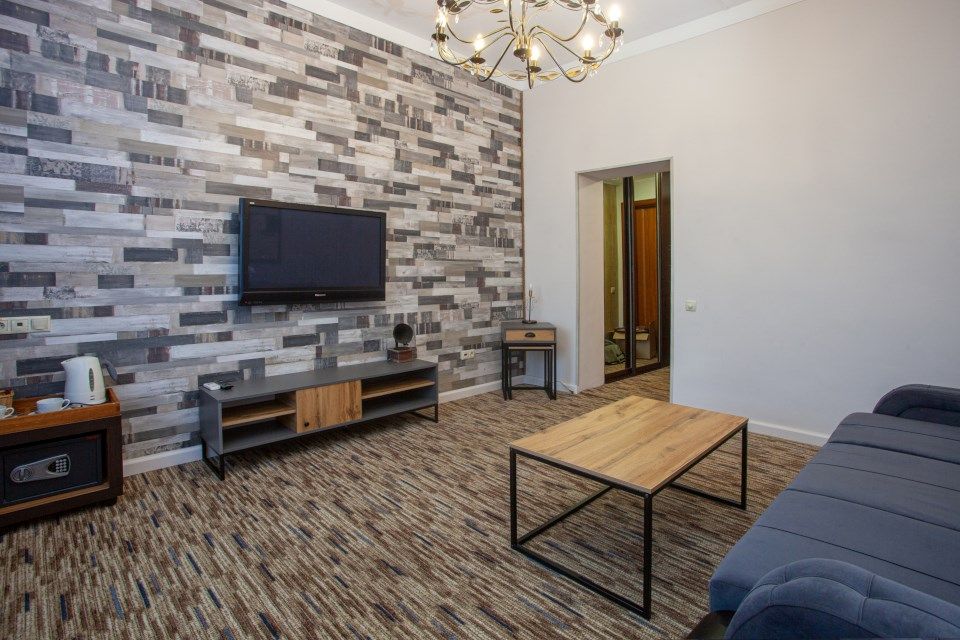 Люкс 3-местный 2-комнатный (Modern)