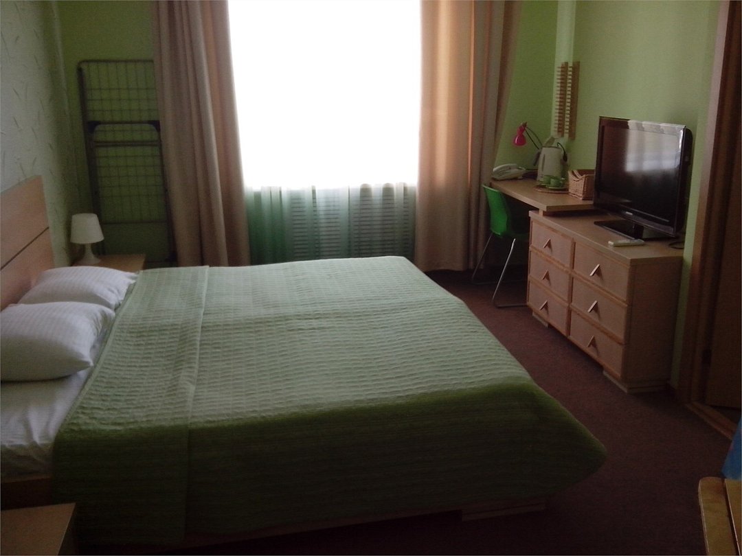 Стандартны 4-местный 2-комнатный (без балкона)