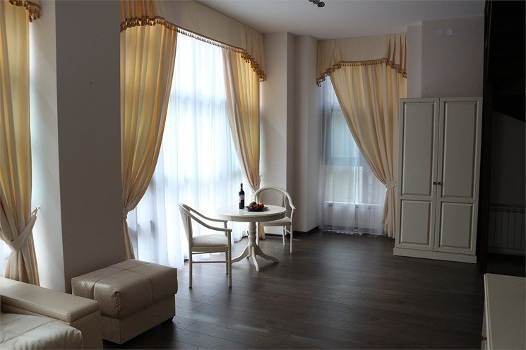 Сюит 2-местный 2-комнатный 2-этажный