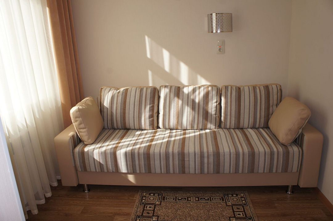 Семейный Комфорт 2-местный 2-комнатный (главный корпус)