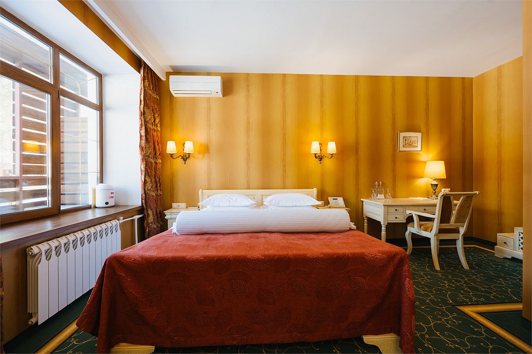 Люкс 2-местный 1-комнатный (с французской ванной)