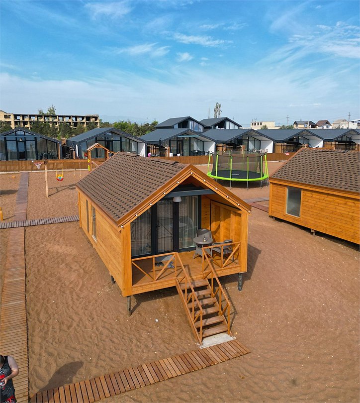 Бунгало 2-местный 2-комнатный (с выходом на море и пляж)