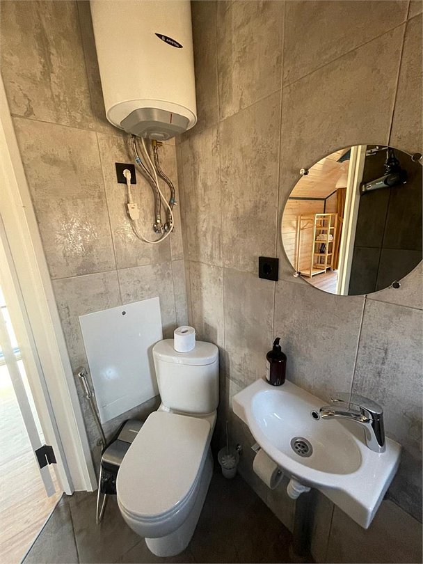 Бунгало 2-местный 2-комнатный (с выходом на море и пляж)