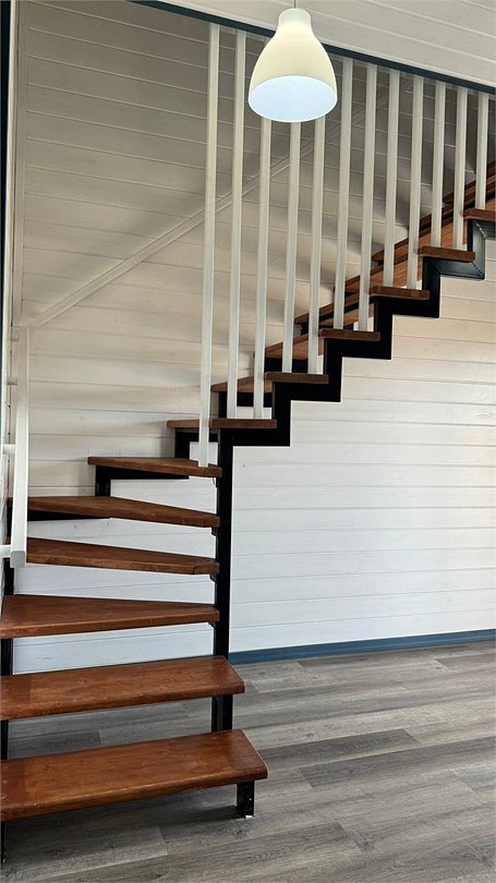 Коттедж 6-местный 5-комнатный (2-уровневый)