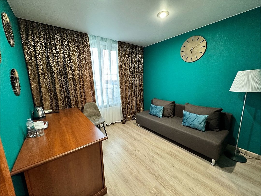 Люкс 2-местный 2-комнатный (с террасой)