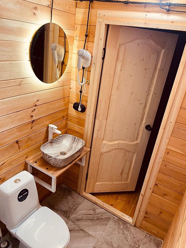 Коттедж 2-местный (с диваном)