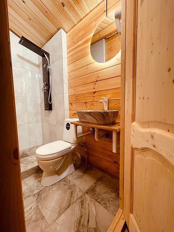 Коттедж 2-местный (с диваном)