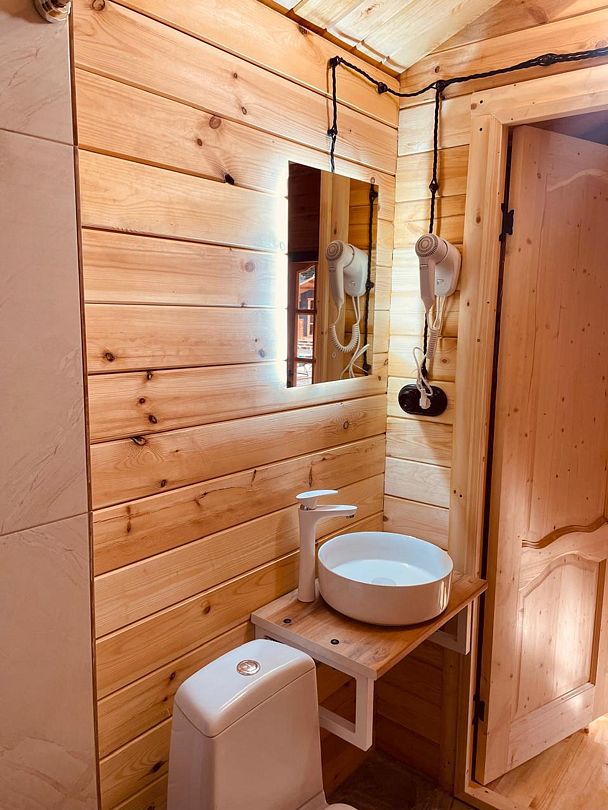 Коттедж 2-местный (с диваном)