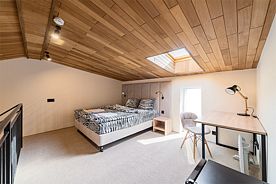Джуниор Сюит, Eagle House Inn, Владивосток
