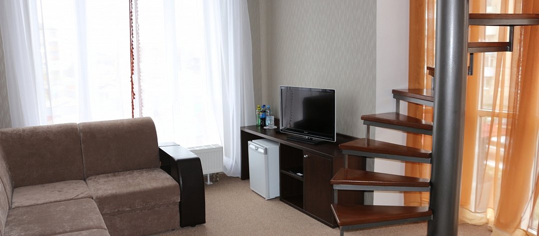 Люкс 4-местный 2-комнатный