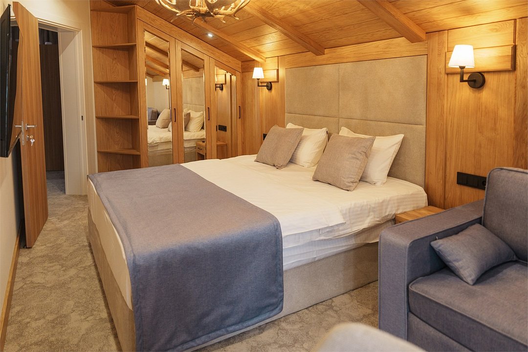 Шале 7-местный 3-комнатный (№1, 2 этажа)