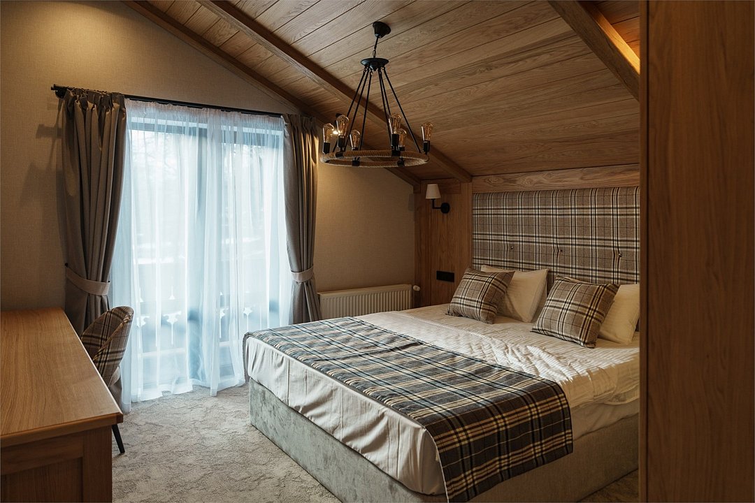 Шале 9-местный 4-комнатный (№5, 2 этажа)