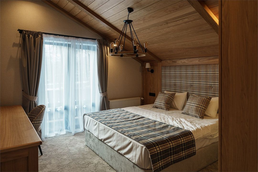 Шале 9-местный 4-комнатный (№5, 2 этажа)