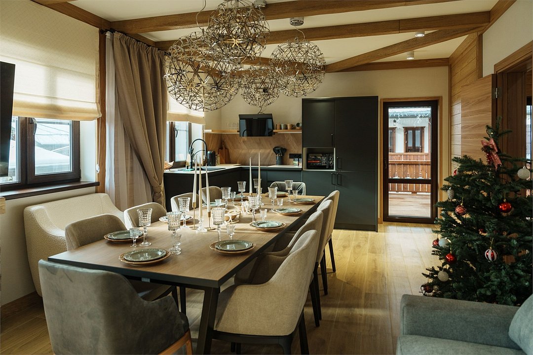 Шале 9-местный 4-комнатный (№6, 2 этажа)