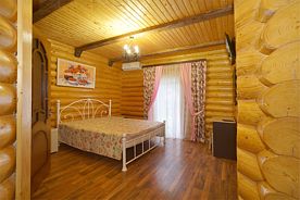 Полулюкс 2х-местный без балкона "сруб", Гостиница Роман, Бахчисарайский район