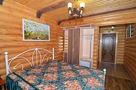 Полулюкс 2х-мест. с балконом на бассейн "сруб", Гостиница Роман, Бахчисарайский район