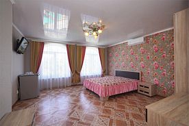 Семейный полулюкс 4+1, Гостиница Роман, Бахчисарайский район