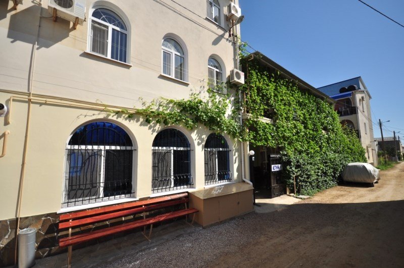 Гостиница Эдем, Саки, Крым