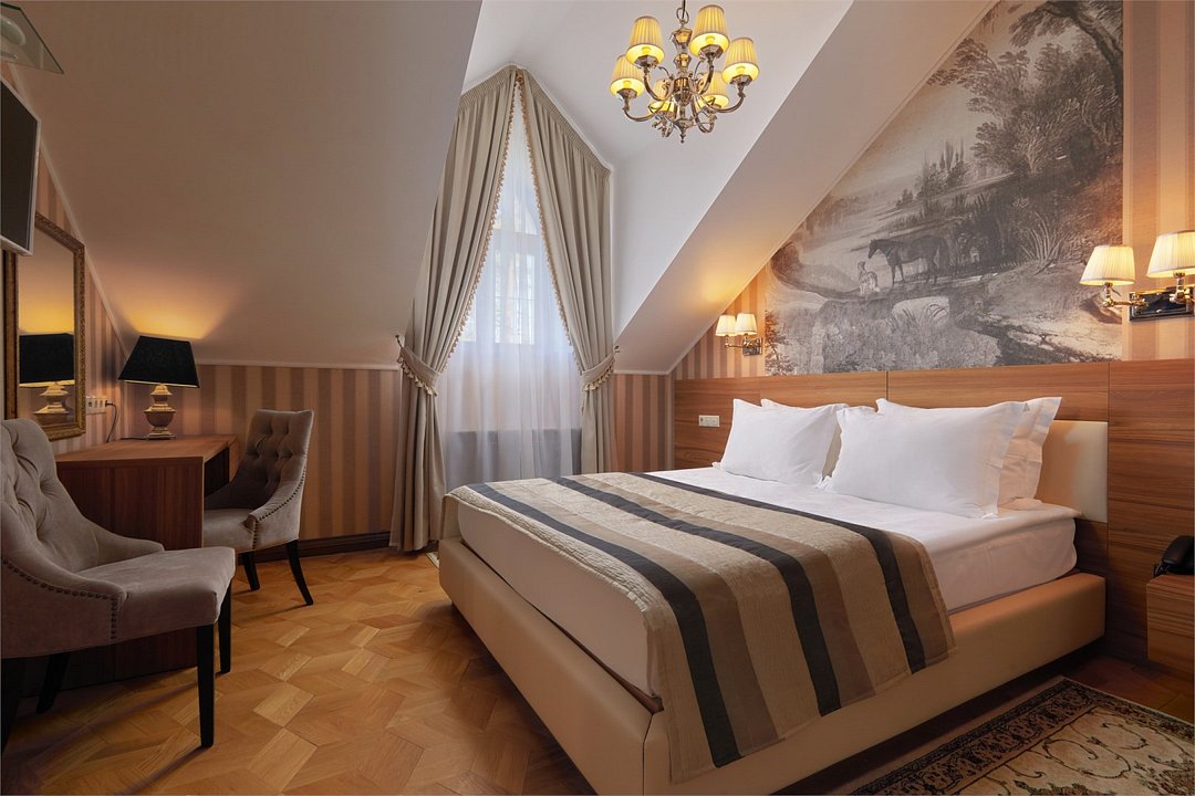 Апартаменты 4-местный 3-комнатный (Охотничий 4*)