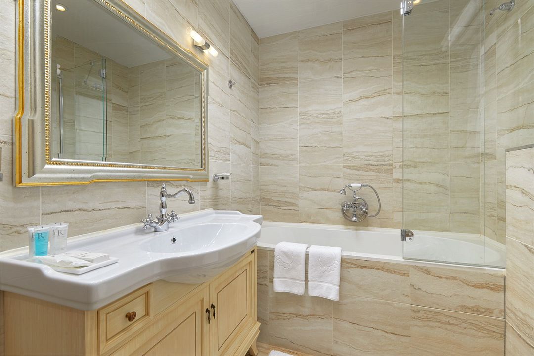 Апартаменты 4-местный 3-комнатный (Охотничий 4*)