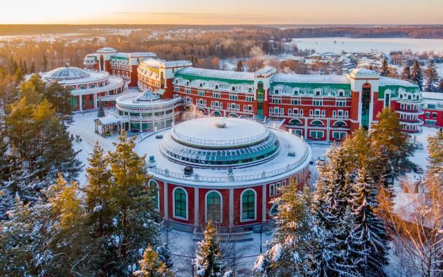 Загородный отель Теплеево Резорт 5*, деревня Рогозинино, Московская область
