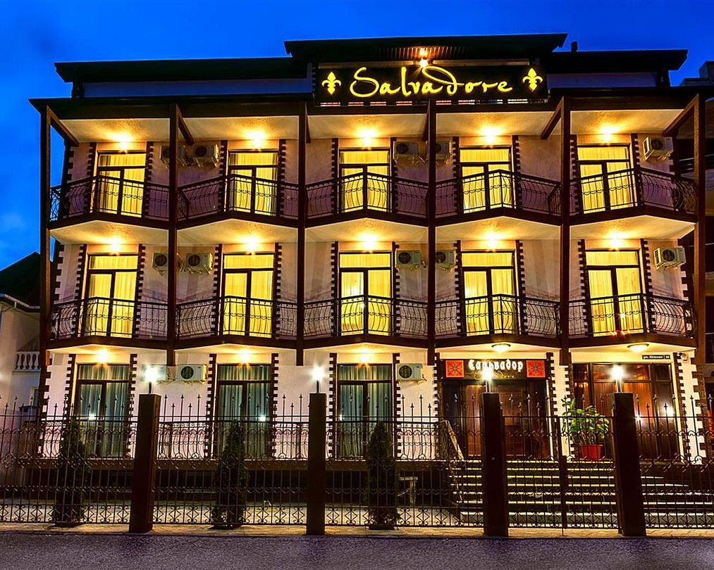 Отель Сальвадор Holiday Hotel&Aqua-zone, Геленджик, Краснодарский край