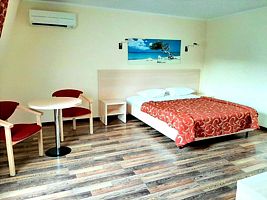 Люкc, Гостиница Синее море, Лермонтово