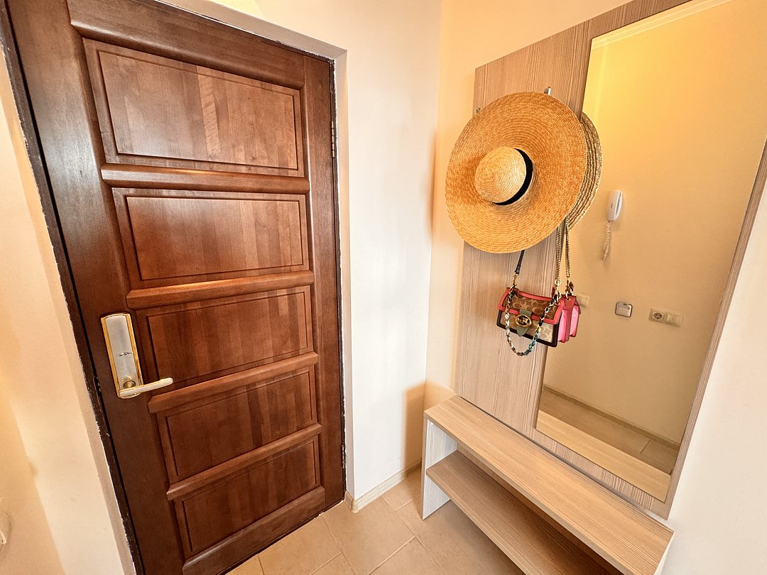 Полулюкс 2-местный (вид на море)